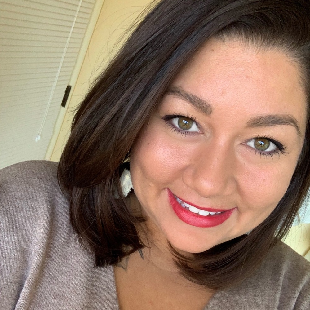 Meet your Posher, Cara